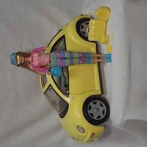 Barbie Year 2000 Volkswagen Yellow Beetle Car And Flower Power Doll